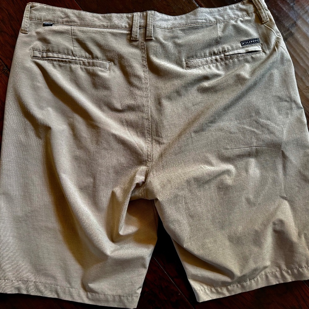 Billabong mens short